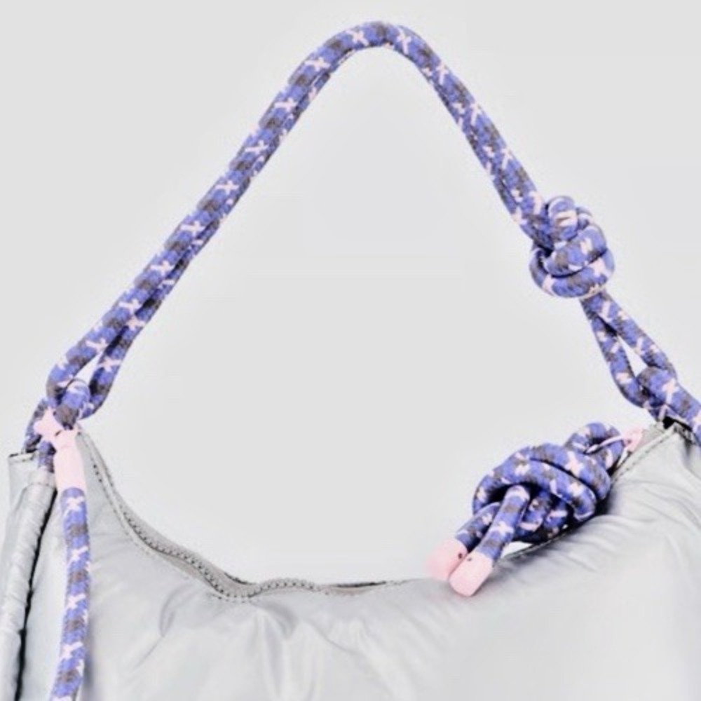 WILDFOX Silver Puffer Crossbody Bag Crescent Puffy Cloud Sling Rope Strap NWT - Picture 3 of 4